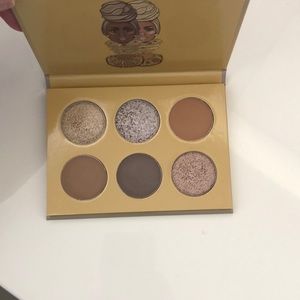 Juvias Taupes Palette